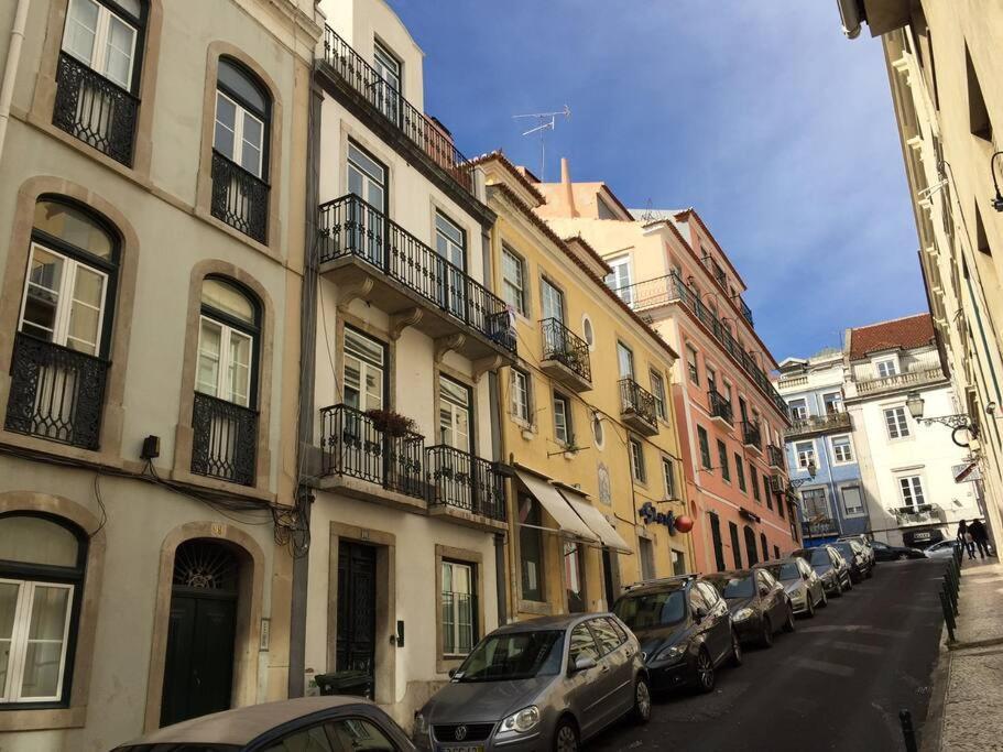Sm2 Romantic Home By The Gardens Pr Real & Bairro Alto Лиссабон Экстерьер фото