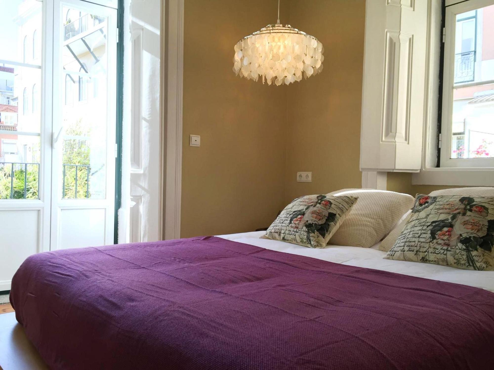 Sm2 Romantic Home By The Gardens Pr Real & Bairro Alto Лиссабон Экстерьер фото